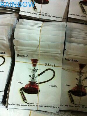 Dostosowane opakowanie z ziołami kadzidłowymi na stanie