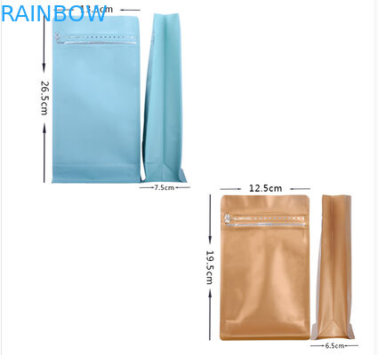 Pojemnik wielokrotnego użytku, w kolorze czarnym, z czarnego tworzywa sztucznego. Opakowanie na kawę