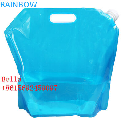 Opakowanie na zewnątrz wylewanej torby kempingowej