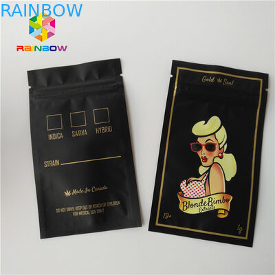 Trzy boczne, zapieczętowane plastikowe woreczki do pakowania odzieży / akcesoriów dla dziewczynek