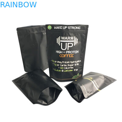 Złota torebka na kawę z matowym czarnym wykończeniem Folia stojąca na zamek błyskawiczny