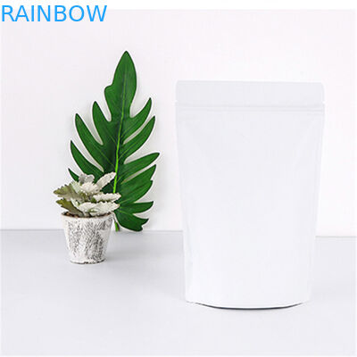 Peeling do ciała z plastikowej folii aluminiowej, stojąca saszetka z zamkiem błyskawicznym
