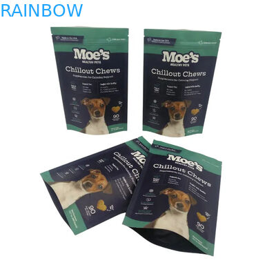 Podnieś torbę z jedzeniem dla zwierząt idealnie nadającą się do pakowania żywności dla zwierząt