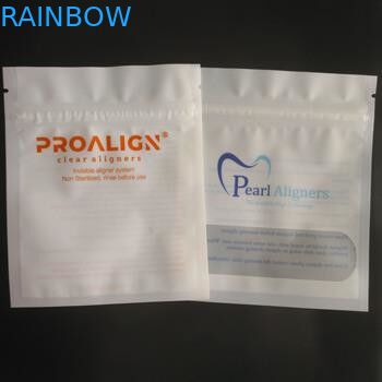 Sprzęt do pielęgnacji zębów z trzema stronami