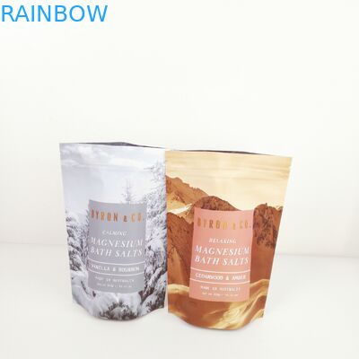 Ekologiczne przechowywanie żywności dla zwierząt domowych w kolorze CMYK