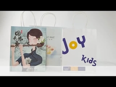 Torby papierowe z uchwytem.