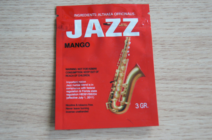 3g Czerwony JAZZ Potpourri Herbal Incense Packaging z zamkiem błyskawicznym / łzawiącym