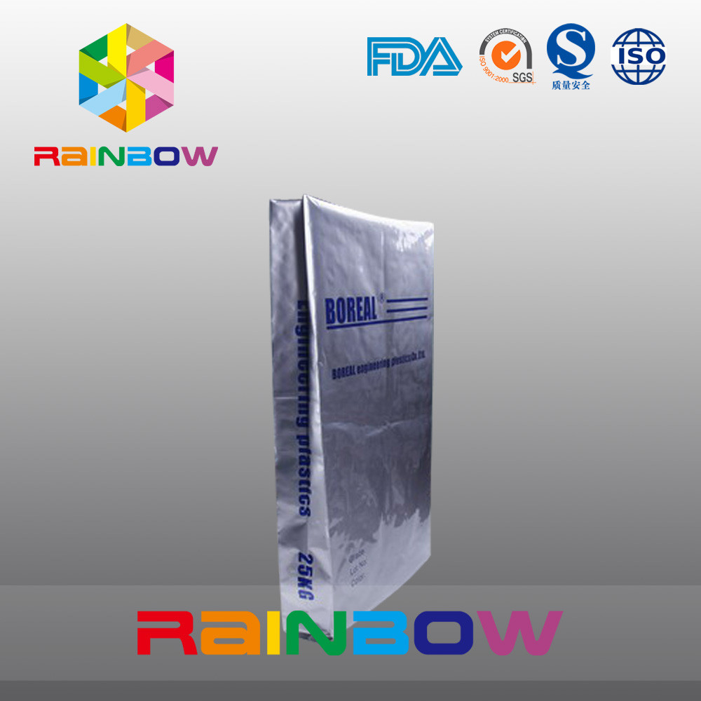 Pokrowiec z folii aluminiowej na dole o pojemności 25 kg. Do pakowania w proszku z białkiem