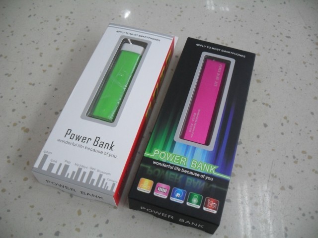 Zindywidualizowany projekt Składanie Wręczanie Opakowanie kartonowe z okienkiem na Power Bank