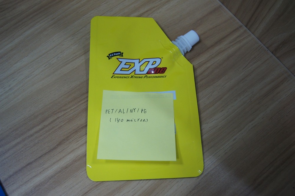 Opakowanie z wylewaną wylewką laminowaną z boczną wylewką worek do pakowania oleju smarowego