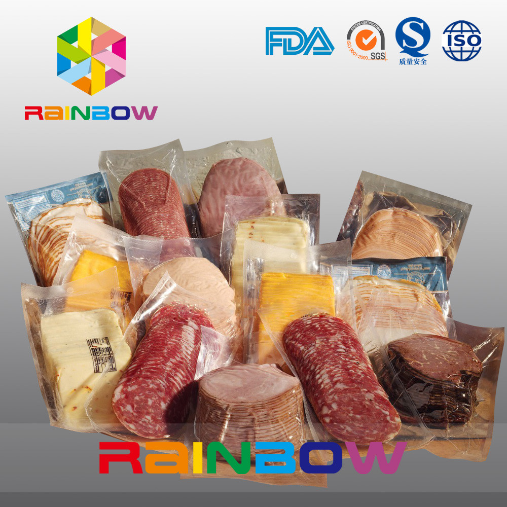 Wyroby spożywcze z zakładkami próżniowymi do ko-ekstruzji / wymocowanymi zakładkami próżniowymi do uszczelniania