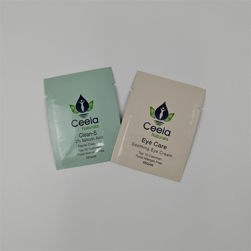 Praktyczne kosmetyki do przenoszenia z folii foliowej