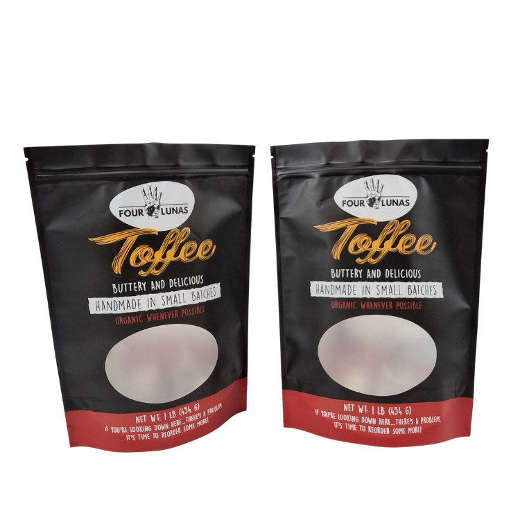 Pojemnik do jedzenia dla zwierząt domowych z przejrzystą konstrukcją i zamknięciem zamkiem