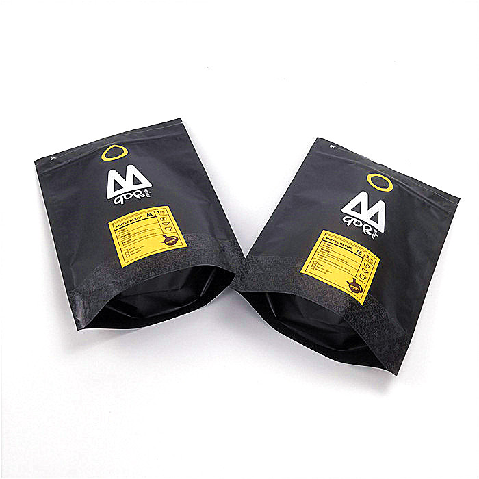 Zamykane torebki na zamek błyskawiczny Stand Up Zipper Custom Laminated Matte Black Color