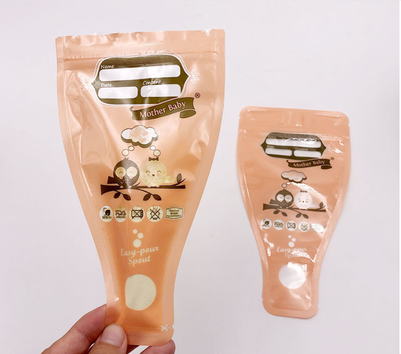 Wstępnie sterylizowane woreczki do zamrażania 8 uncji mleka z piersi, zapieczętowane na podwójny zamek błyskawiczny