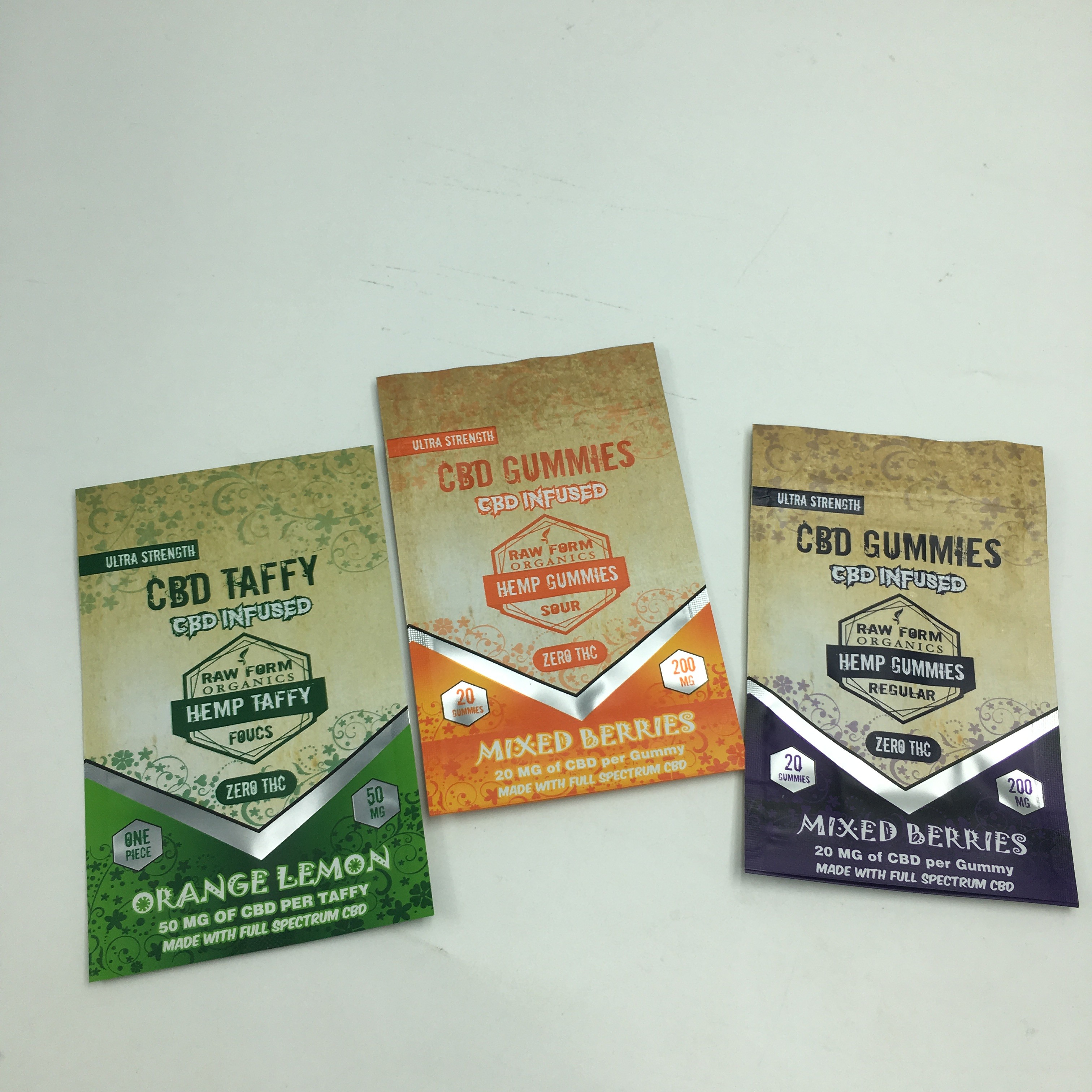 Niestandardowy nadruk 1g 3,5g recykling odporny na zapachy zamek gumowaty niedźwiedź CBD mały stojący jadalny 3,5g mylarowy worek na chwasty