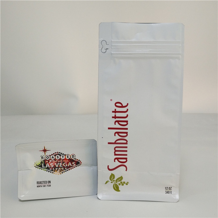 Woreczki z zaworem odgraniczającym Dolny klin z zamkiem błyskawicznym 110 mikronów Matowy CMYK MOPP